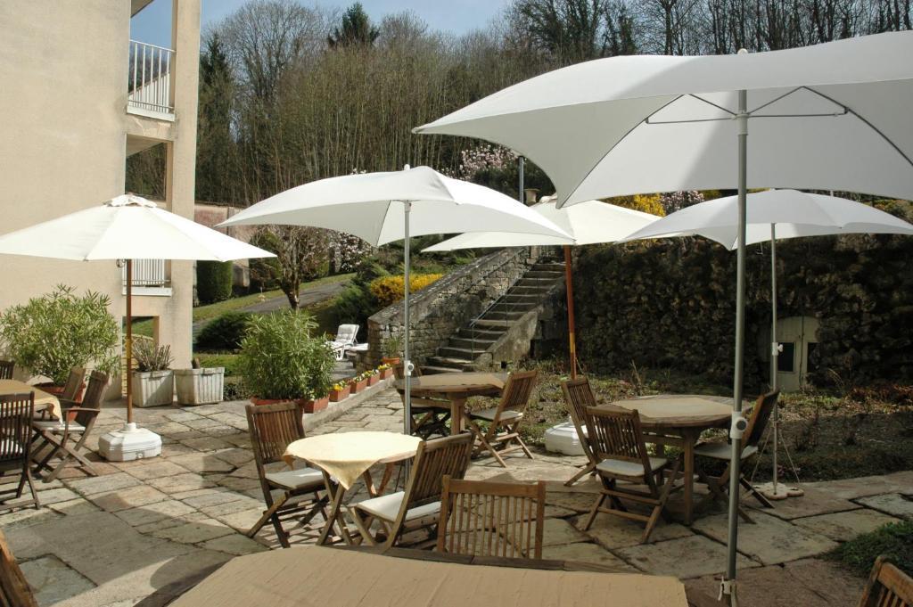 Hotel Et Studios D'Orfeuil Bourbonne-les-Bains Exterior photo