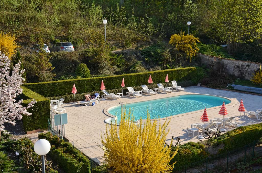 Hotel Et Studios D'Orfeuil Bourbonne-les-Bains Exterior photo