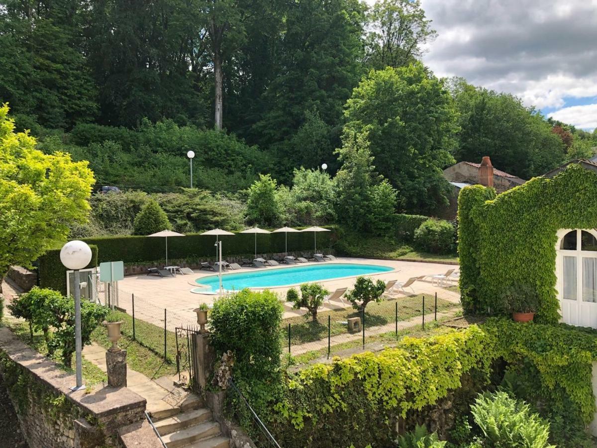 Hotel Et Studios D'Orfeuil Bourbonne-les-Bains Exterior photo
